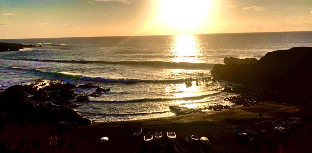 بويرتو ذيل كارمين Playa Chica Apartment المظهر الخارجي الصورة