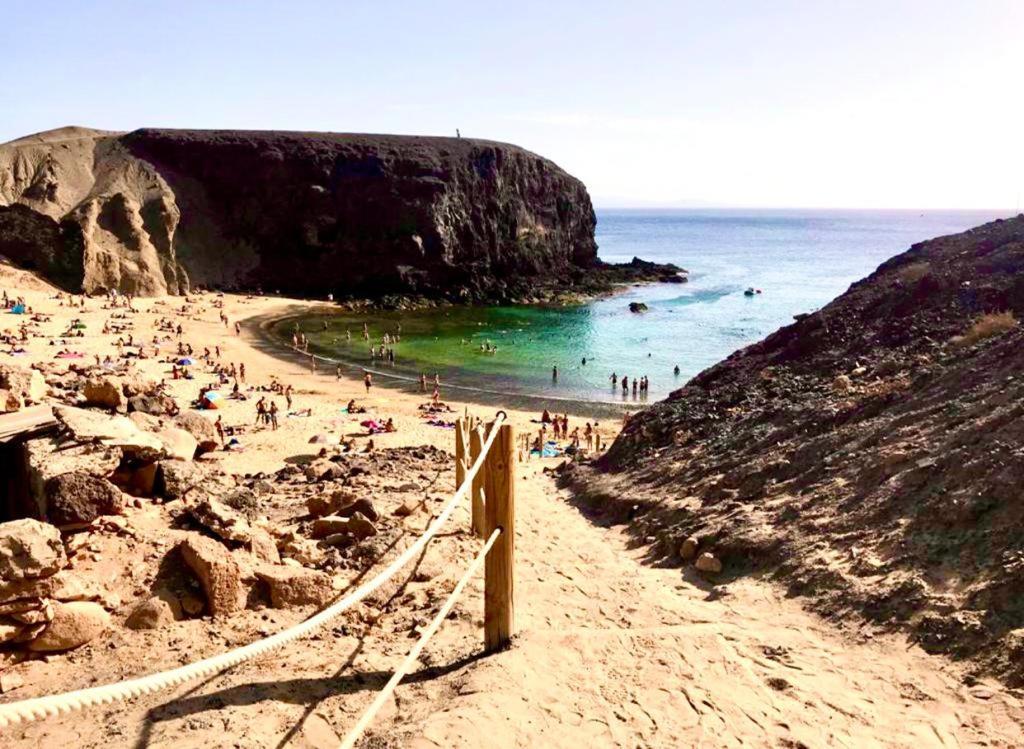 بويرتو ذيل كارمين Playa Chica Apartment المظهر الخارجي الصورة